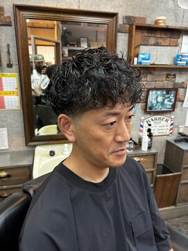 アールズ ヘア(R's hair) MEN’S HAIR/サーフカール/刈り上げセンターパート/印西
