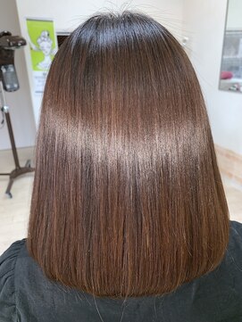 ヘアーワールド ゼロ(Hair world Ze:Ro) ナチュラルストレート