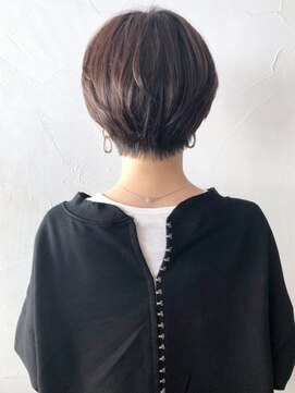 アイティー バイ アルバム 中野店(IT by ALBUM) ハンサムショート_ウェーブパーマフォギーベージュ_ba285274