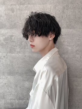 シン(syn) ツイストスパイラルセンターパート