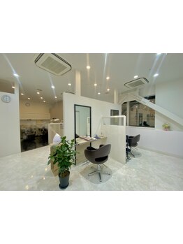 <全席半個室空間>大人女性に愛されるゆったりした半個室空間*落ち着いた店内で心まで美しくリフレッシュ…