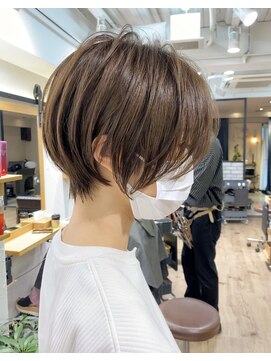マグ ギンザ(mag ginza) 30代/40代/50代・絶壁解消・小顔前下がりショートボブ【中村】