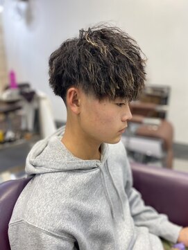 モテナ アット ベッピン(motenas at Beppin s) ツイストスパイラル×前下がりマッシュ