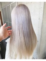 ガルボヘアー 名古屋栄店(garbo hair) ホワイトカラー