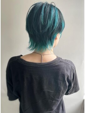 エル セルカ 高田馬場(el CERCA) ショートウルフスタイル×ターコイズブルーハイライト