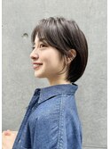 20代30代40代斜めバング×グレージュ×ハンサムショートボブb