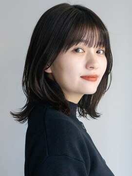 ガーデンヨコハマエスト(GARDEN YOKOHAMA est) 似合わせカット　ミディアムレイヤー　アッシュブラウン