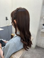 トッカ ヘアアンドトリートメント 難波店&nbsp;編み込みと巻き髪の組み合わせで最強推し活ヘア