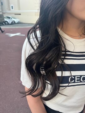 リッカテイル(Lycka till) 艶々ダークグレー