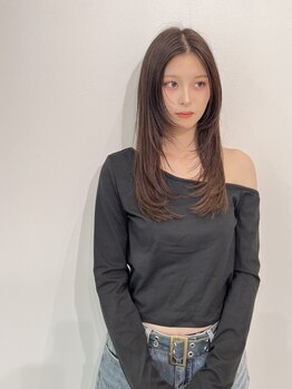 ヤエ 松山(YAE)の写真/艶に満ちたストレートパーマはYAEで。一人一人の髪質に合わせた施術で梅雨時期の癖毛/うねりにアプローチ◎