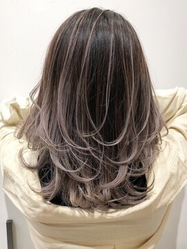 ディーナ(D'na) 『D'na』グレージュバレイヤージュ　　清水