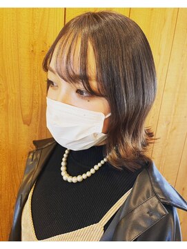 ポルム パプリカ(polum paprika) シースルーうざバング外はね王道ミディアムツヤ髪丸み耳掛け小顔