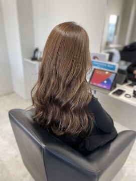 ゴート(Goat) オリーブベージュ