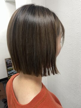 ジェナ(Jena) オリーブグレーハイライト