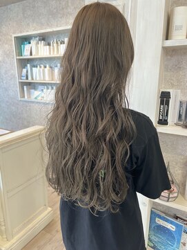 キャアリー(Caary) 福山Caaryスーパーロング巻き髪ヘアミルクティベージュ20代30代