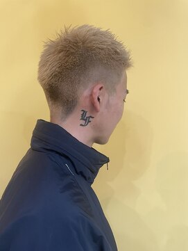 バーニーズ(BARNEYS) ブリーチショート