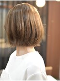 ふんわり切りっぱなしボブ