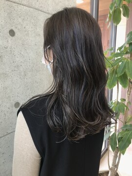 トリプレット(triplet) ダークマットミディ