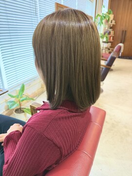 ユーリオ(Urio) オリーブベージュ