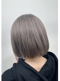 ショートボブ×グレイジュカラー