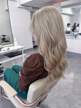 リル(lil) 髪質改善/白髪ぼかし/インナーカラー/ケアブリーチ/学割U24