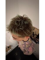 ソーレ(sole)&nbsp;yosuke メンズハイトーンデザインカラーマレットヘア