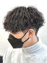 ササ ウメダ(33 UMEDA)&nbsp;大阪梅田波巻きシャドウパーマ