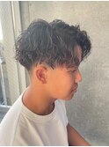 センターパート波巻きパーマニュアンスパーマ