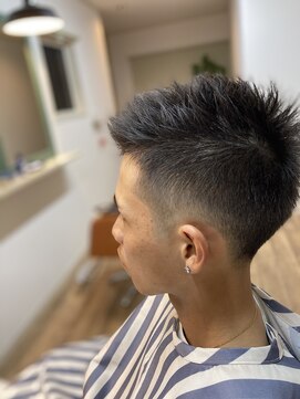 ブラッシュ メンズ ヘアー(BRUSH MEN'S HAIR) ローフェード