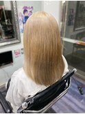 【派手髪】ash beige medium hair【ベージュカラー】