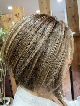 サロンドノア(Salon de NoA) 前下がりグラボブ