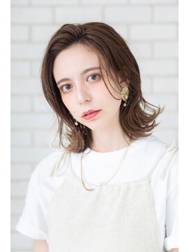 パノラ(PANOLA) 外ハネAラインボブ/ミディアム/かきあげスタイル/センターパート