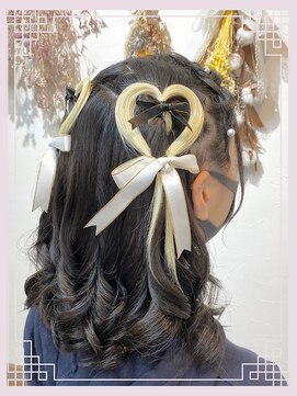 新宿コットン(cotton hair) 量産型ヘアメ　地雷系ヘアメ　カラーエクステ・ハートアレンジ