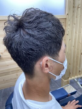 ヘアークリエイトフクダ パーマヘア風メンズショート
