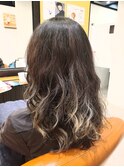 グラデーションカラースタイルのHOTパーマ☆彡
