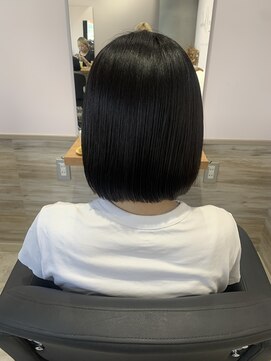リーオオサカ(Lee Osaka) ボブスタイル