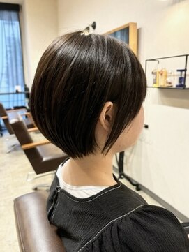 ルナバイルヴェール(LUNA by LeVert) 丸みショートボブ