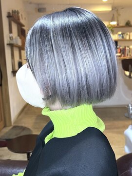 ブレイズヘアー(BLAZEhair) 【モノトーンスタイル】ホワイトシルバーバレイヤージュ