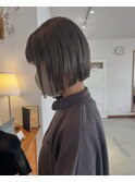 グレージュ ミニボブ