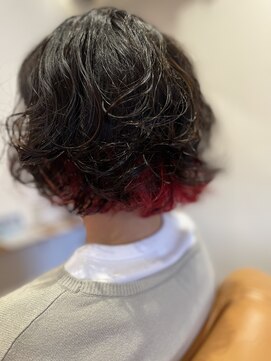 スノウ(snow) もしゃもしゃパーマな刈り上げ