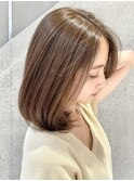 表参道酸性ストレートパーマ艶髪ミディアム梅雨対策ベージュ40代