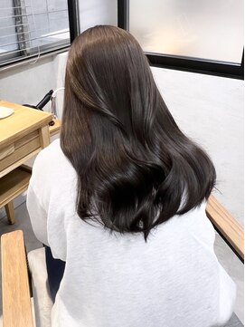 エレ 博多(ere) 【ere博多：川崎】ベージュ×切りっぱなしロング×韓国巻き