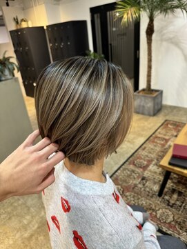 メリー オオサカ(Merly Osaka) short balayage