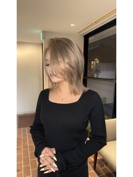 ヘアープレイス ヴィブ(hair place VIVE) 切れ毛ゼロのハイトーンミルクティーグレージュ★