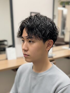 波巻パーマメンズパーマ緩めツイストスパイラルパーマ無造作束感