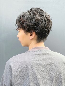 ディーエックス ウエスト(Dxxxx WEST) メンズセンターパート毛先遊びパーマ