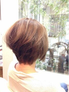 後ろ髪姿もカッコ良く 品良くね L ガーデン ヘアー ワーク Garden Hair Work のヘア カタログ ホットペッパービューティー