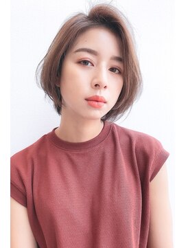 グレイス ヘアドレッシング 鷹匠(grace hair dressing) 【30代】韓国かき上げショートボブ×クラフトベージュカラー