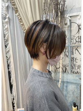 ロッティー(Rottie) 丸みくびれ×絶壁解消×前髪なし