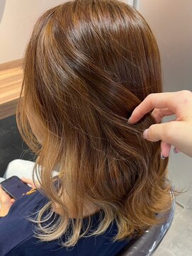 ヘアークリアー せんげん台 大人可愛いトレンドミディ イヤリングカラー アッシュベージュ